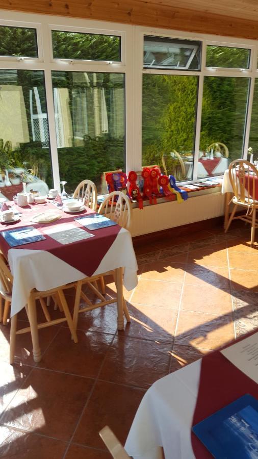 Riverwalk House B&B 우그테라드 외부 사진